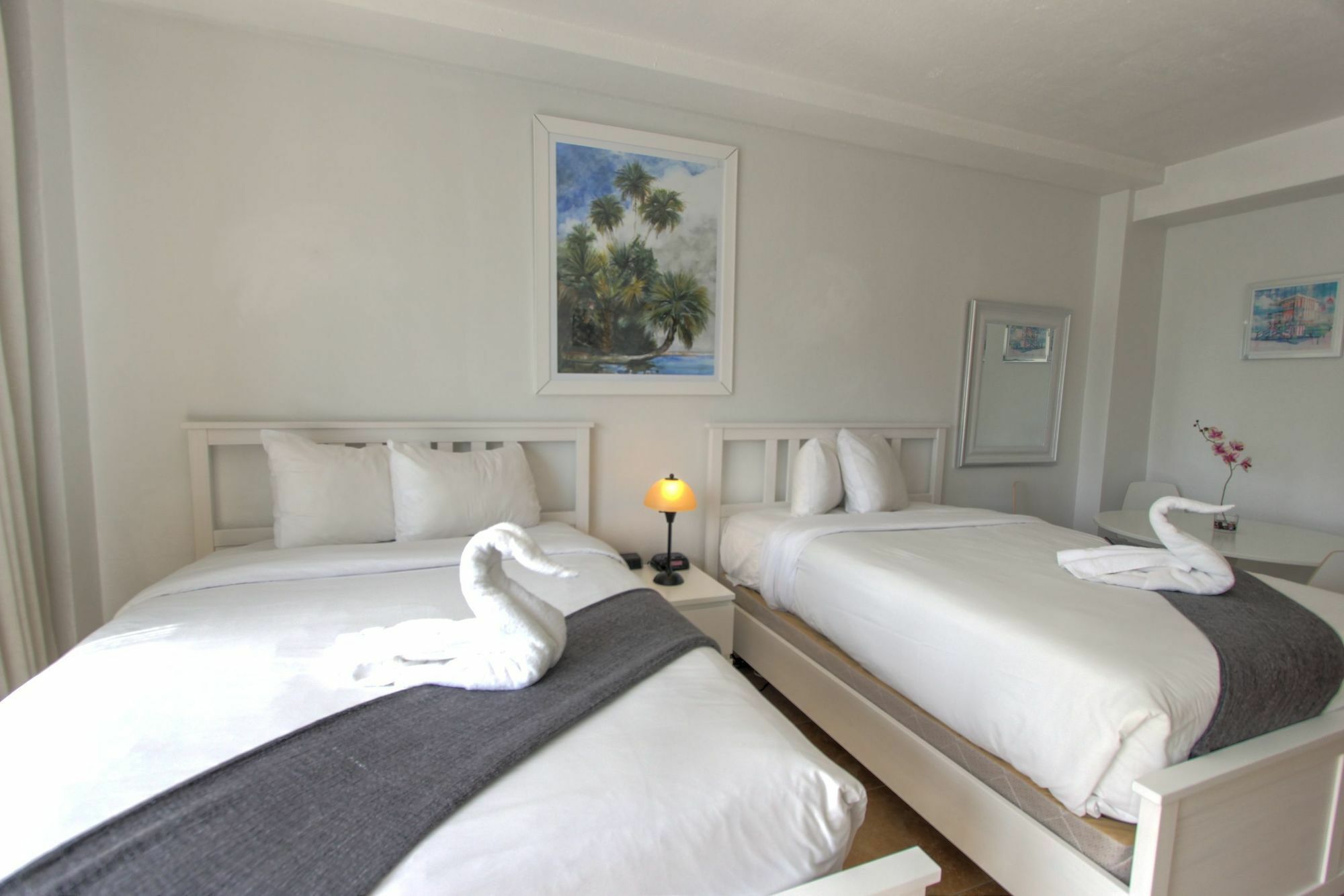 Private Apartments At The Casablanca Miami Beach Esterno foto