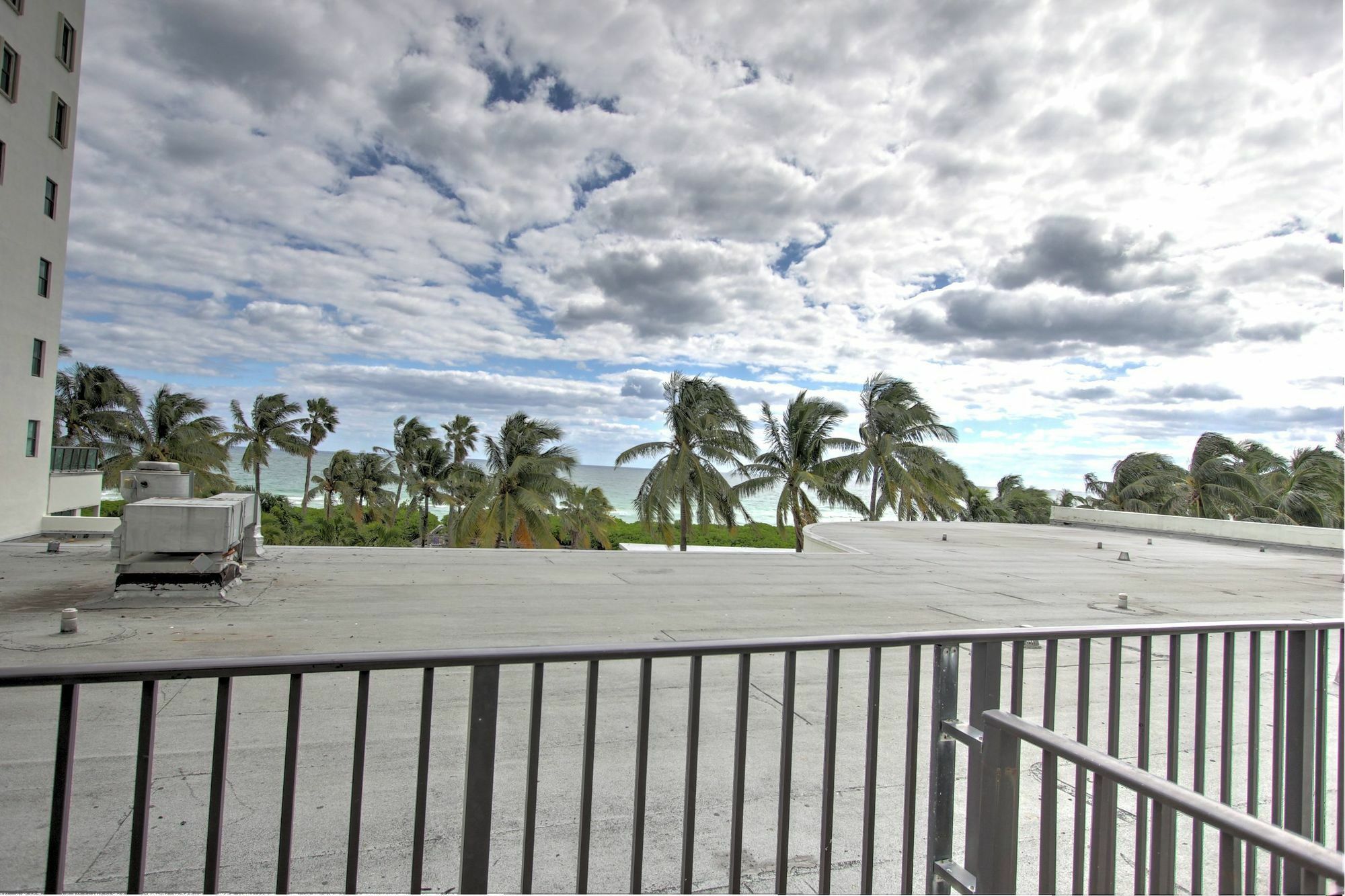 Private Apartments At The Casablanca Miami Beach Esterno foto