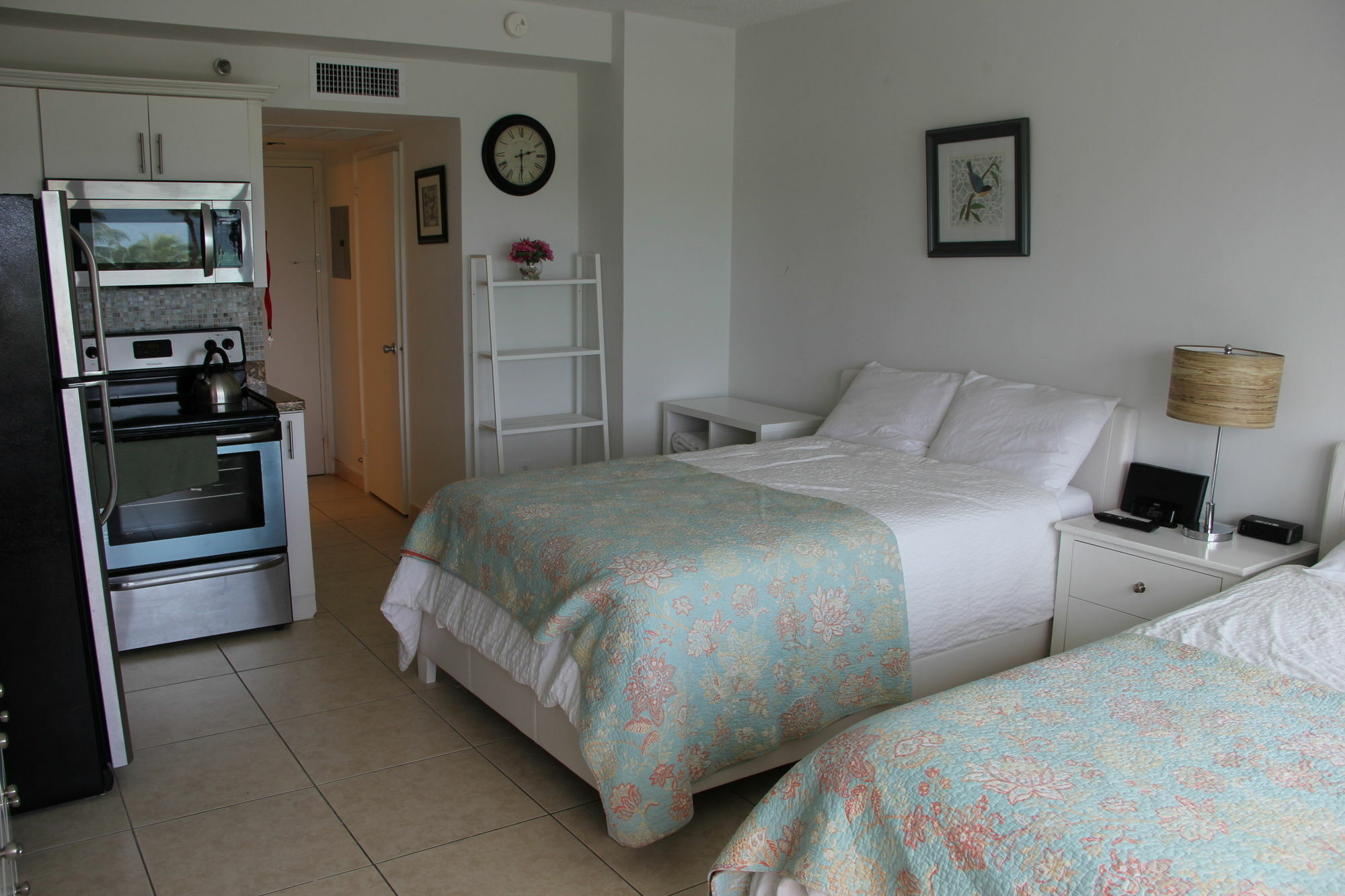 Private Apartments At The Casablanca Miami Beach Esterno foto
