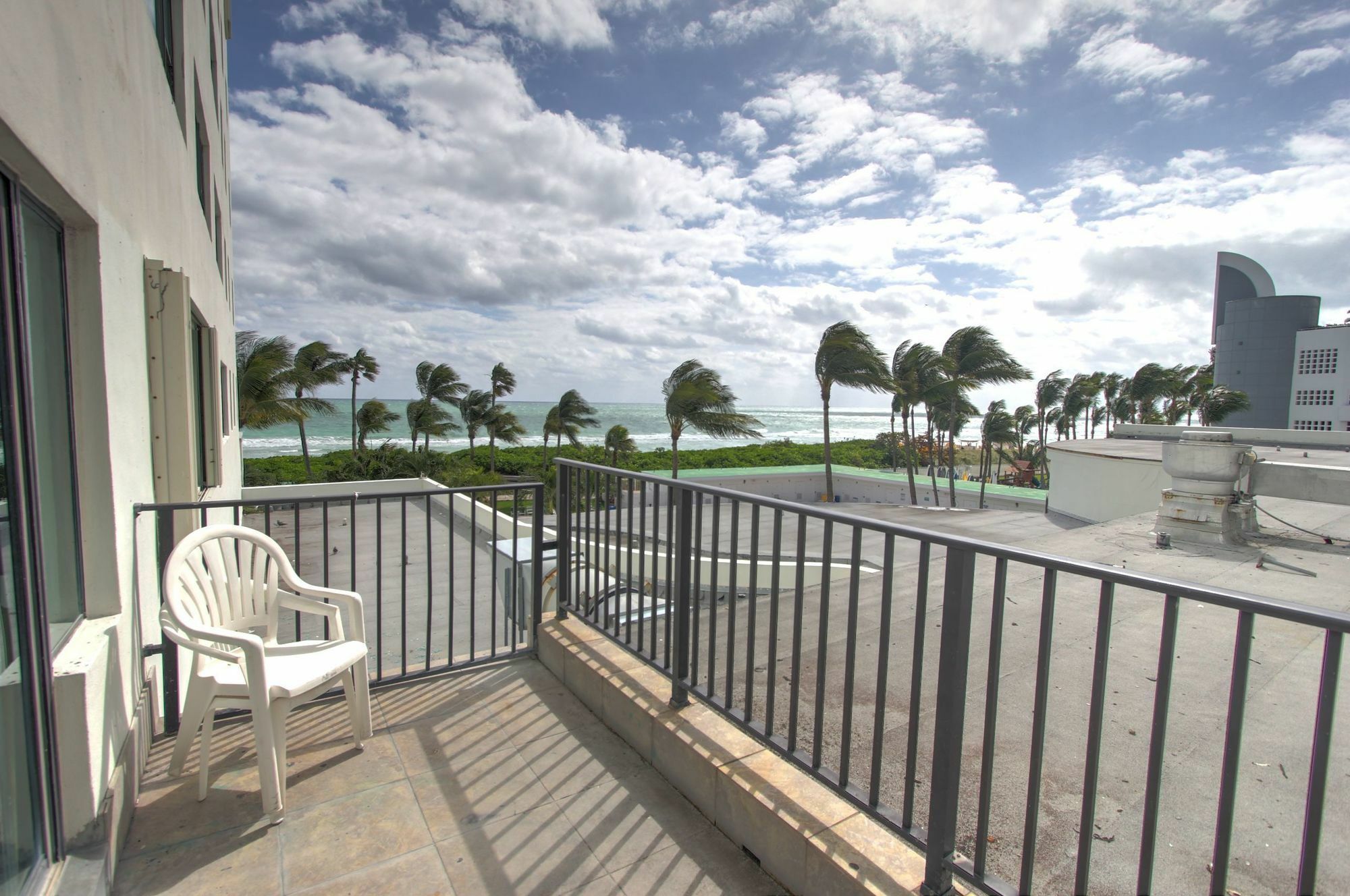 Private Apartments At The Casablanca Miami Beach Esterno foto