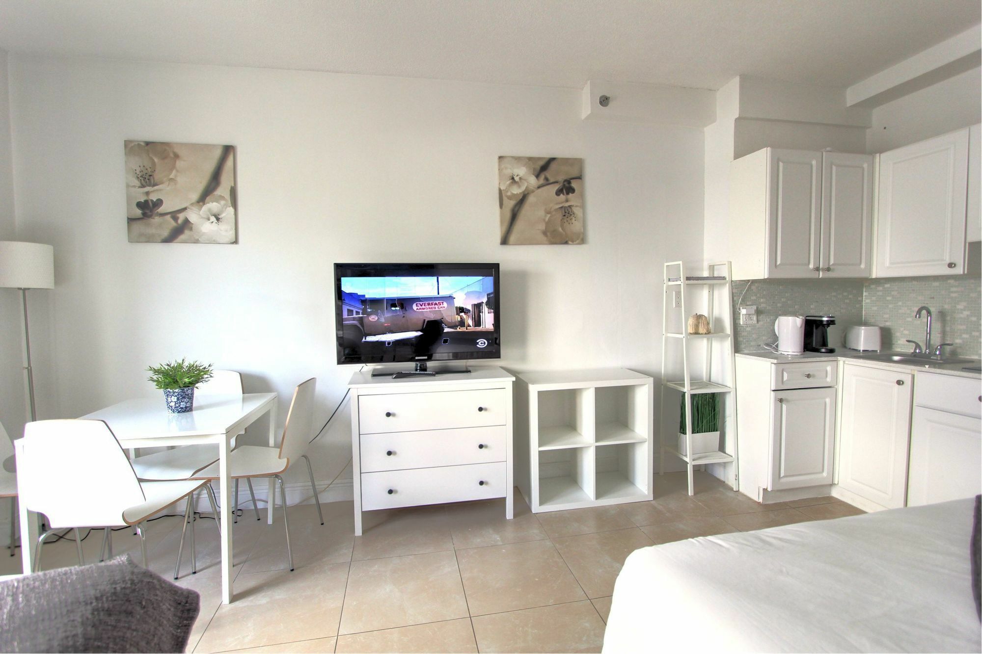 Private Apartments At The Casablanca Miami Beach Esterno foto