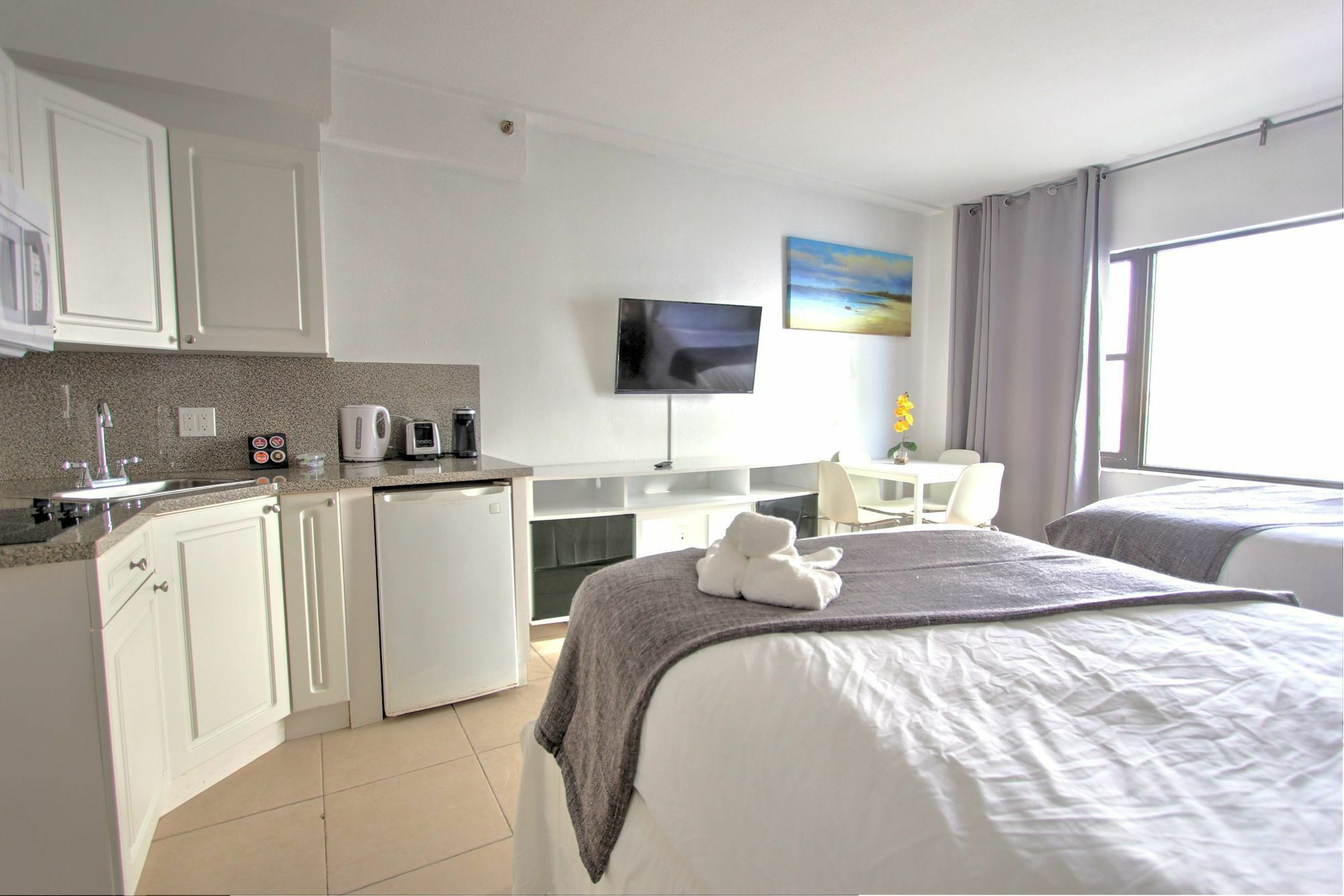 Private Apartments At The Casablanca Miami Beach Esterno foto