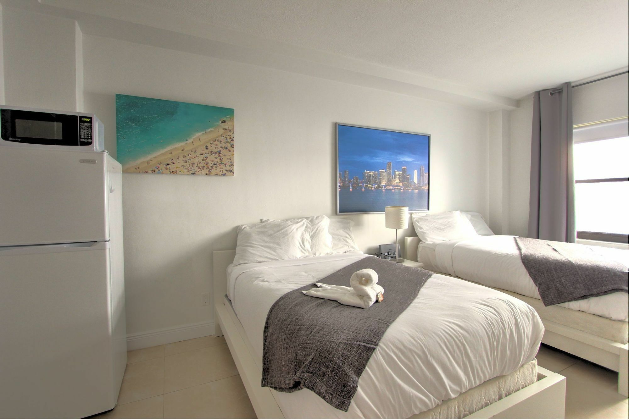 Private Apartments At The Casablanca Miami Beach Esterno foto