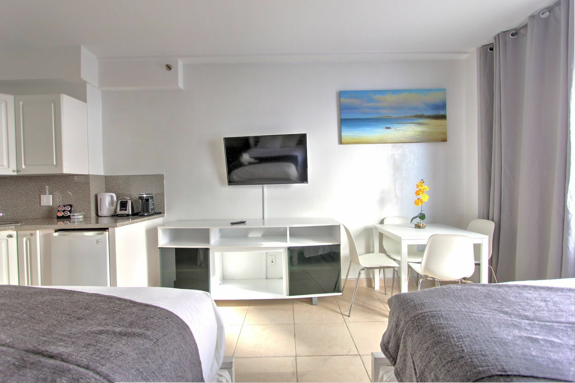 Private Apartments At The Casablanca Miami Beach Esterno foto