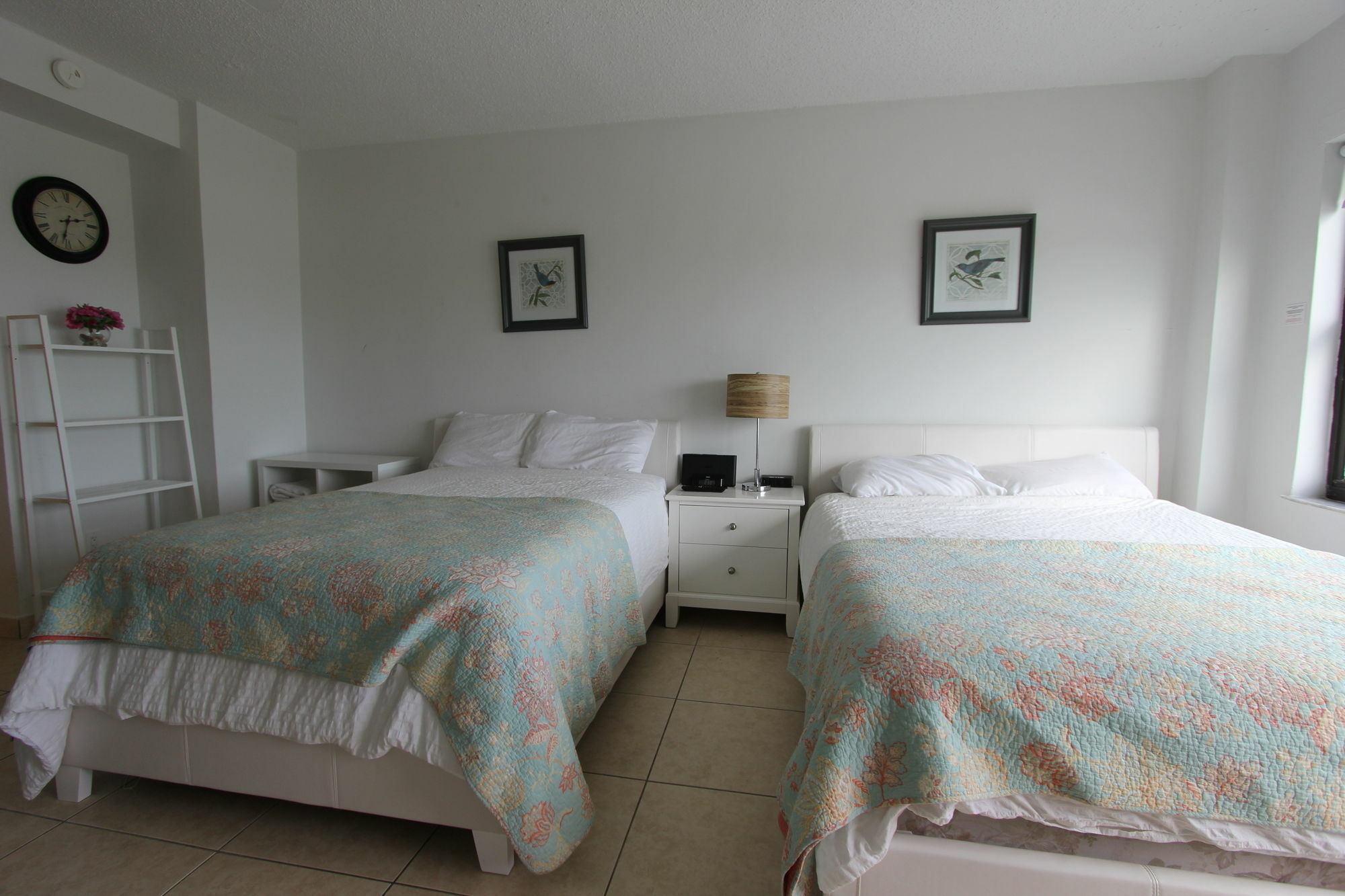 Private Apartments At The Casablanca Miami Beach Esterno foto