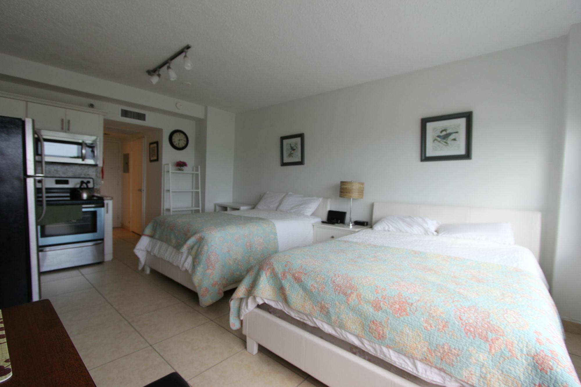 Private Apartments At The Casablanca Miami Beach Esterno foto